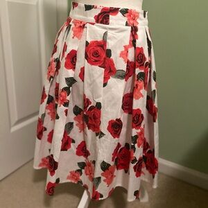 NWT! Floral skirt